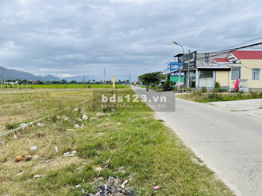 Hàng hot cần bán lô đất diện tích 130m2 full thổ cư thôn trung Vĩnh Phương, giá tốt đầu tư