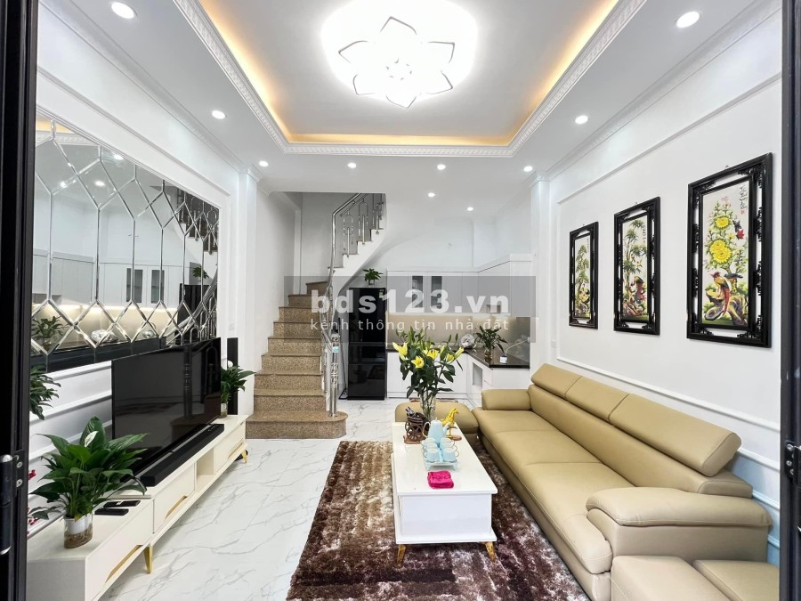 Nhà Khương Trung, nội thất nhập khẩu, diện tích sử dụng 33m2, giá bán 2.85 tỷ