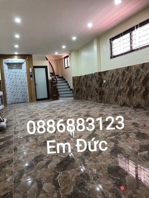 Siêu phẩm siêu Vip Đống Đa gara ô tô 7 chỗ thang máy nhập khẩu dt 53/58m, 7 tầng, MT 4.5m