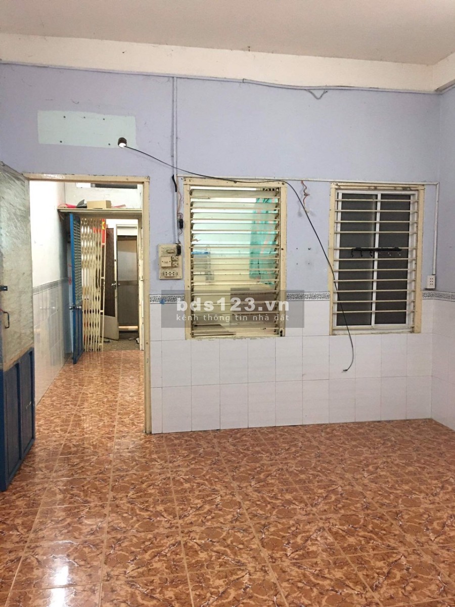 Cần bán căn hộ Bàu Cát II diện tích 30.7m2, giá tốt chỉ 1 tỷ 4 thương lương