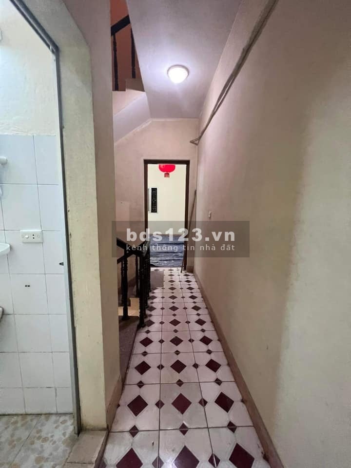 Bán nhà Hoàng Ngân Nhân Chính, Thanh Xuân, dtsd 70m2, giá 6.9 tỷ, 4 tầng xây dựng tâm huyết