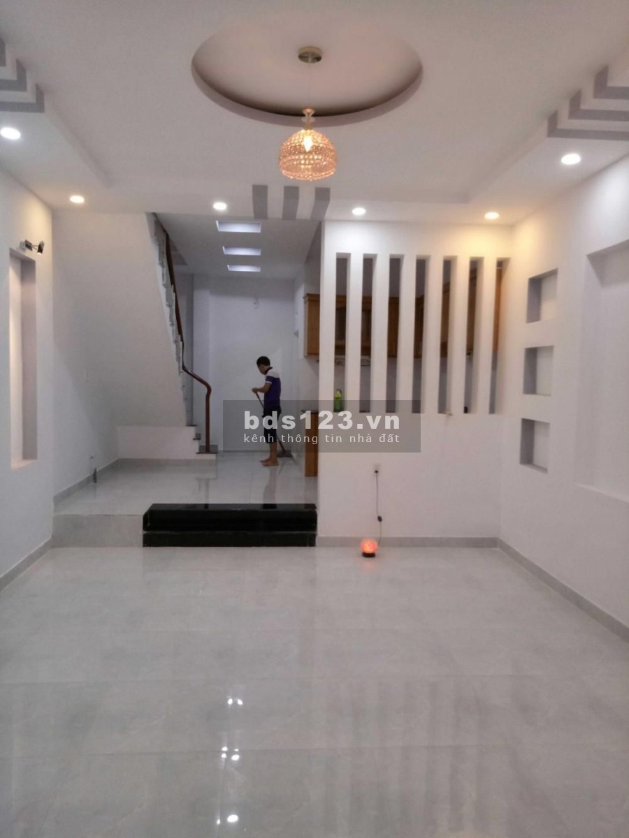 Bán nhà nguyên căn đường Lưu Chí Hiếu, Tân Phú, dtsd 45m2, nhà còn mới, giá 4.1 tỷ, thương lượng