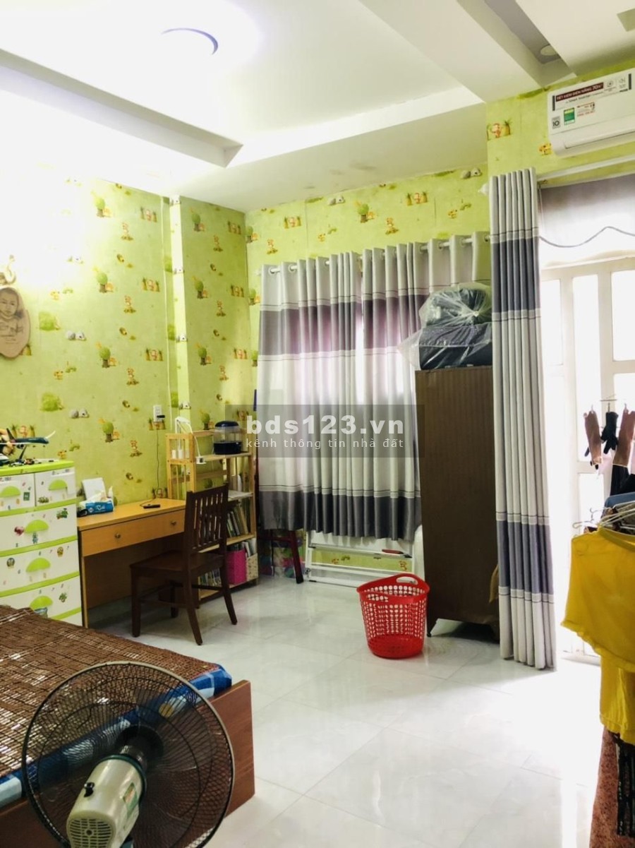 Bán nhà nguyên căn đường Lưu Chí Hiếu, Tân Phú, dtsd 45m2, nhà còn mới, giá 4.1 tỷ, thương lượng