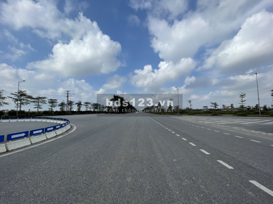 New city Phố Nối e bán 1 lô góc 1 lô thường mặt 69m lô góc pháp lý đầy đủ bàn giao ngay
