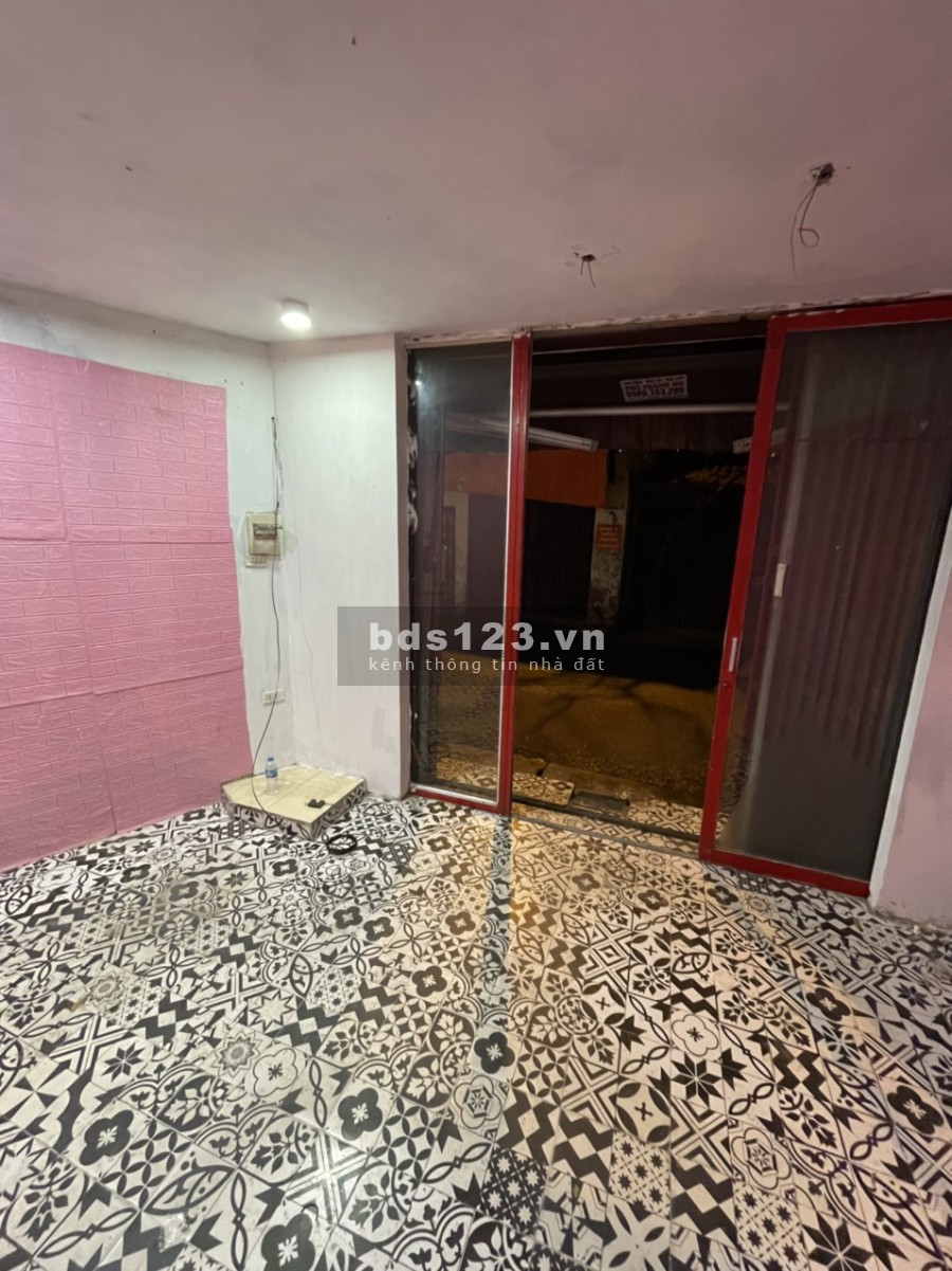 Cho thuê cửa hàng ở Quận Hai Bà Trưng liên hệ chính chủ 0973432208, giá 5 triệu/tháng