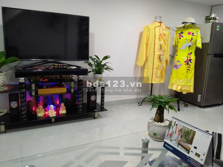 Bán gấp nhà Quách Điêu 2pn 1 trệt 1 lầu giá bán chỉ 1,95 tỉ, sổ hồng riêng, khu dân cư đông đúc