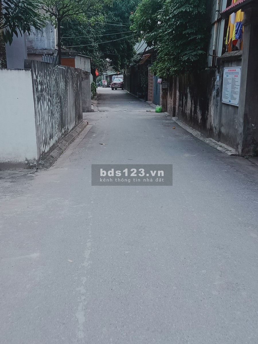 Lô đất duy nhất còn sót lại tại Trâu Quỳ, Gia Lâm, dt 32.2m2, đường thông ngõ ô tô tránh