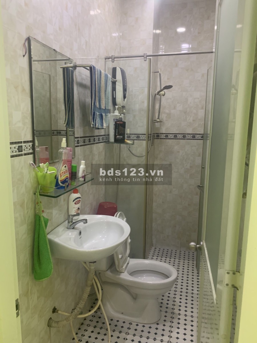 Cho thuê nhà có nội thất hẻm 7m Nguyễn Thị Thập Quận 7, giá tốt khu an ninh yên tĩnh