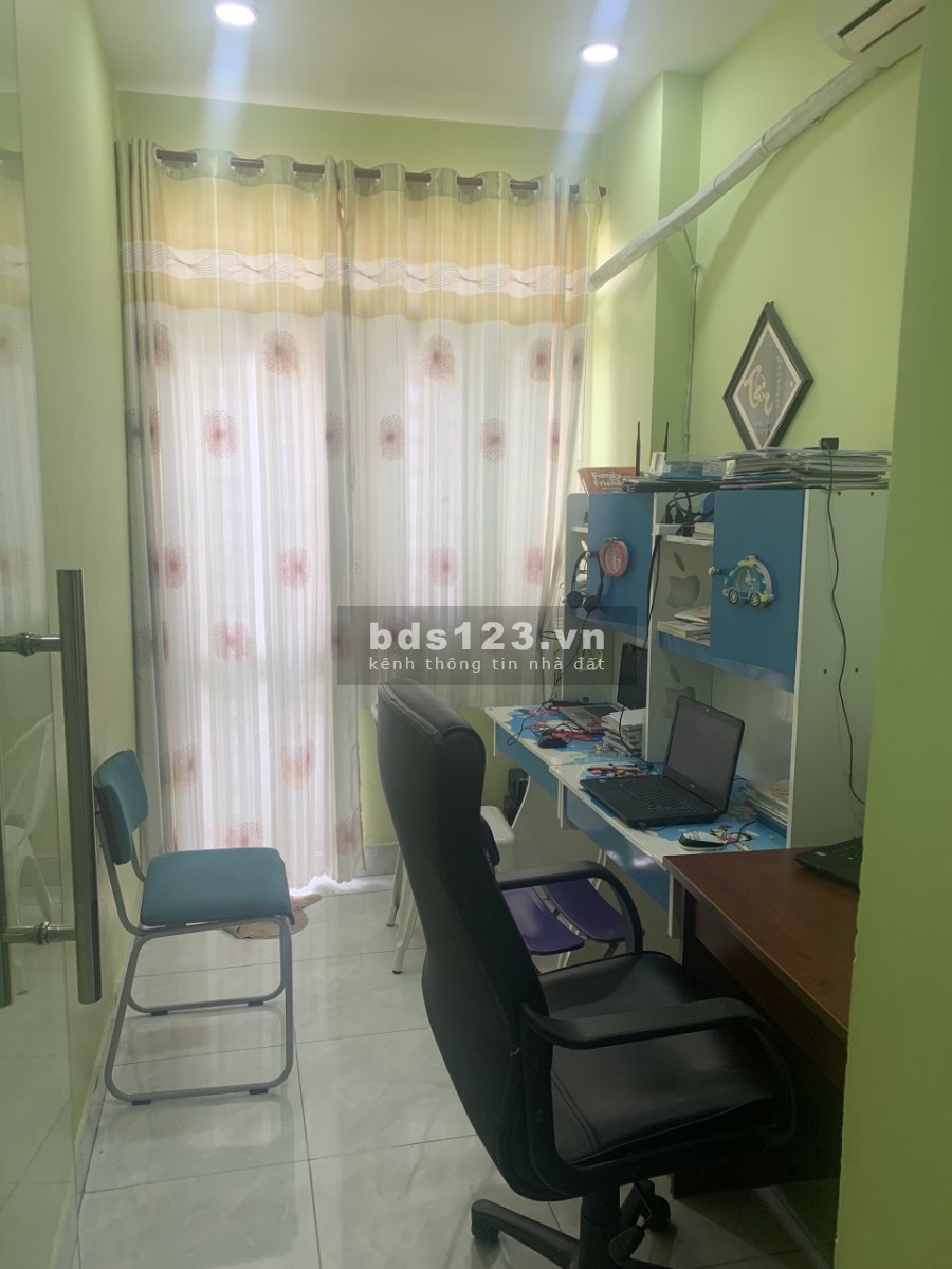 Cho thuê nhà có nội thất hẻm 7m Nguyễn Thị Thập Quận 7, giá tốt khu an ninh yên tĩnh