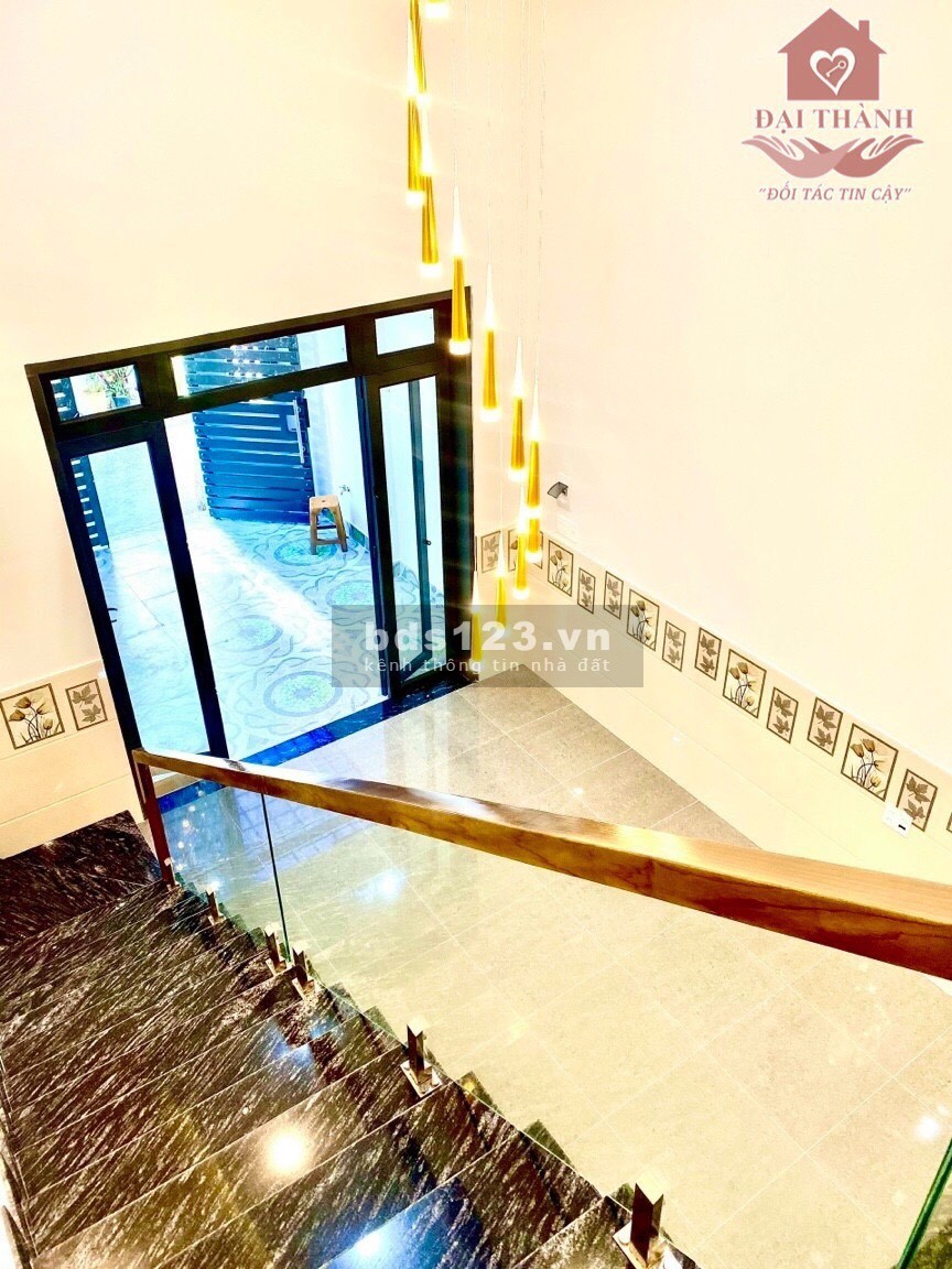 Bán nhà Phường An Bình có gác lửng sau lưng trường chính trị liên hệ 0945796079