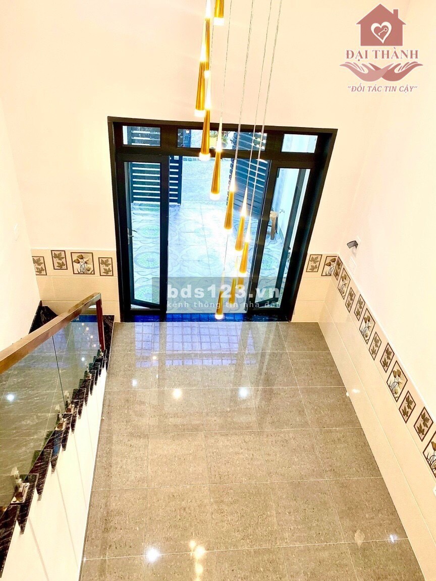 Bán nhà Phường An Bình có gác lửng sau lưng trường chính trị liên hệ 0945796079