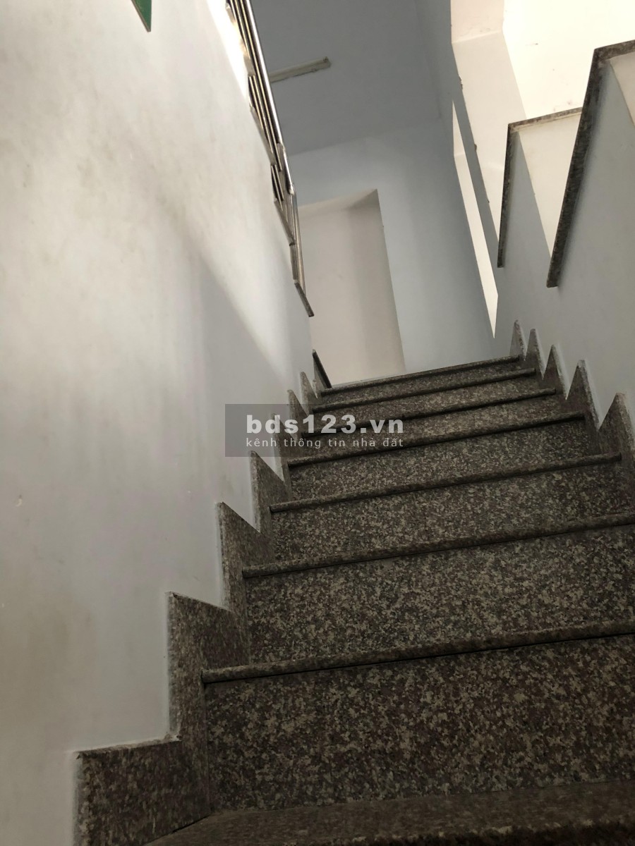 Chính chủ bán nhà Quận Bình Tân diện tích sủ dụng 150m2 liên hệ 0933232454
