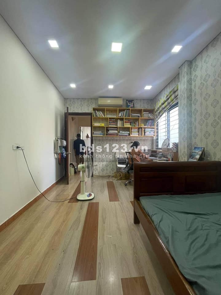 Bán nhà phân lô ô tô đỗ cửa Trần Cung, diện tích 50m2, 4 tầng kiên cố, giá bán 6.2 tỷ, lhcc