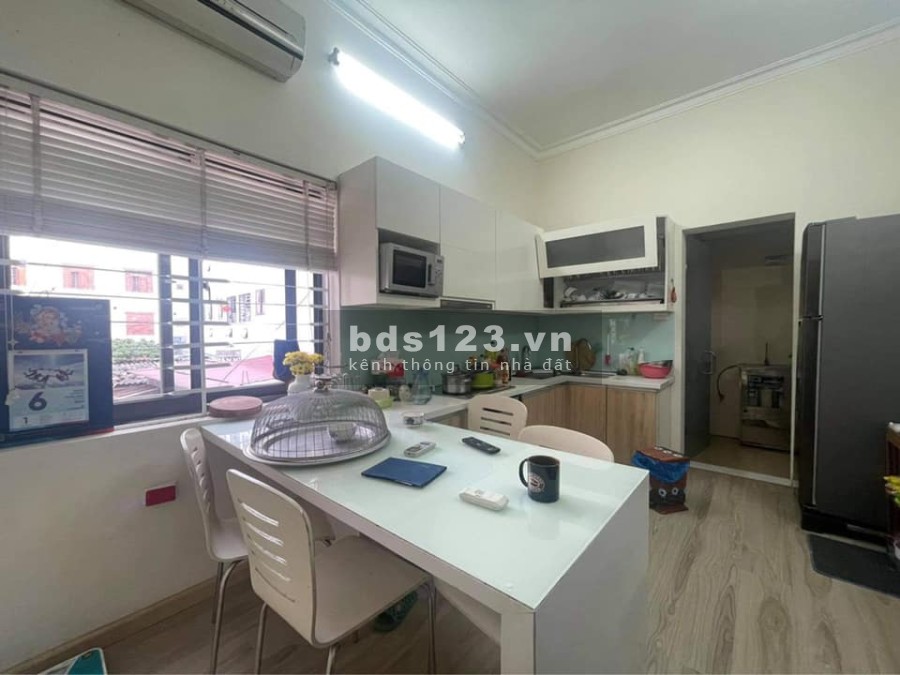 Bán nhà phân lô ô tô đỗ cửa Trần Cung, diện tích 50m2, 4 tầng kiên cố, giá bán 6.2 tỷ, lhcc