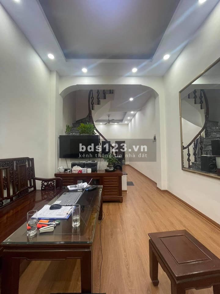 Bán nhà phân lô ô tô đỗ cửa Trần Cung, diện tích 50m2, 4 tầng kiên cố, giá bán 6.2 tỷ, lhcc
