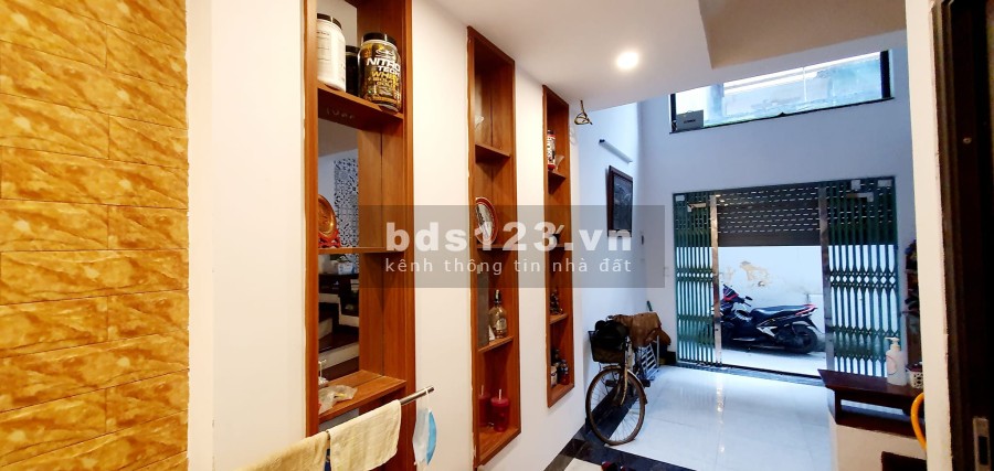 Trung tâm Quận Cầu Giấy, nhà nguyên căn đẹp ở luôn, diện tích 35m2, 4 tầng, giá 4.05 tỷ
