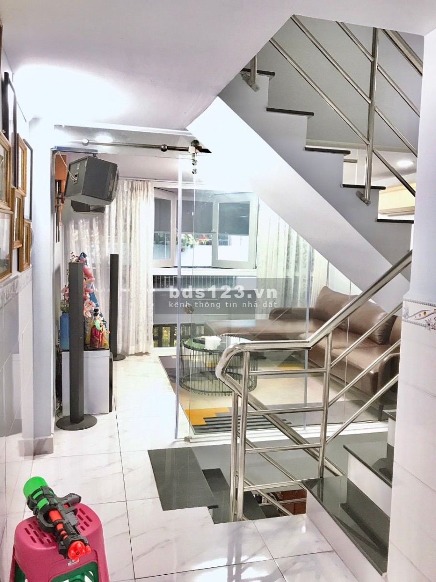 Bán nhà hẽm 4m cách mặt tiền đường 50m dtsd 53m2 phường 5 Tân Bình giá 5,4 tỷ