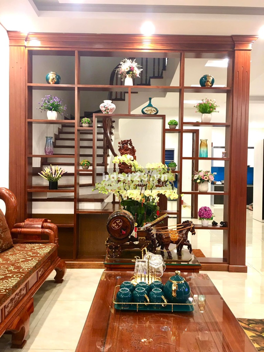 Bán nhà Cổ Điển B, Tứ Hiệp, lô góc, sổ đỏ chính chủ, có gara ô tô, dtsd 40m2*5 tầng, 3.7 tỷ