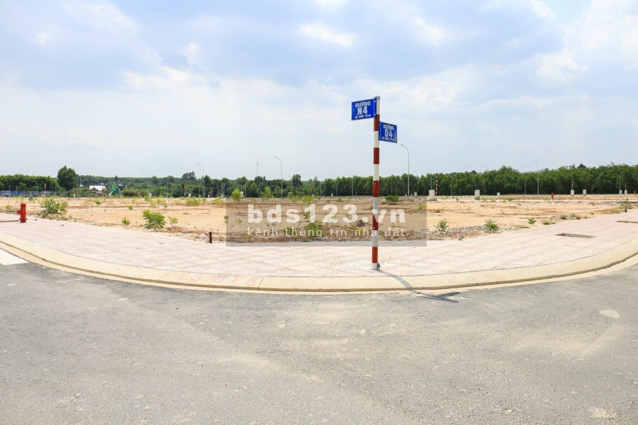 Cần bán gần sân bay Long Thành, chính chủ, thổ cư 100%, có sổ bàn giao pháp lý đủ
