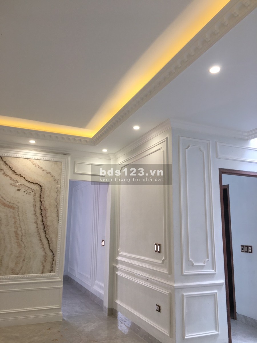 Bán căn hộ chính chủ có sẵn đồ dùng tiện nghi, nhà mới, tầng cao, cc Vinhomes Ocean Park, dt 70m2