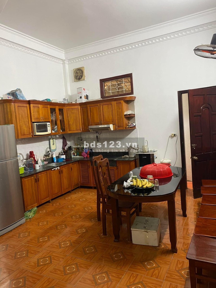 Bán nhà dtsd 70m2 Cầu Giấy, nhà đẹp thoáng sáng, tiện ích ngập tràn, giá chỉ 7 tỷ nhỉnh