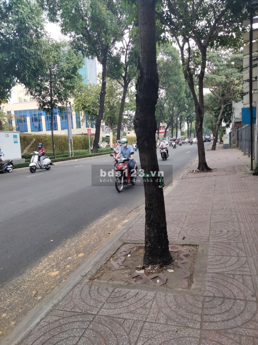 Cho thuê nhà nguyên căn mặt tiền kinh doanh, đường Võ Thị Sáu Quận 3 lh 0397913591
