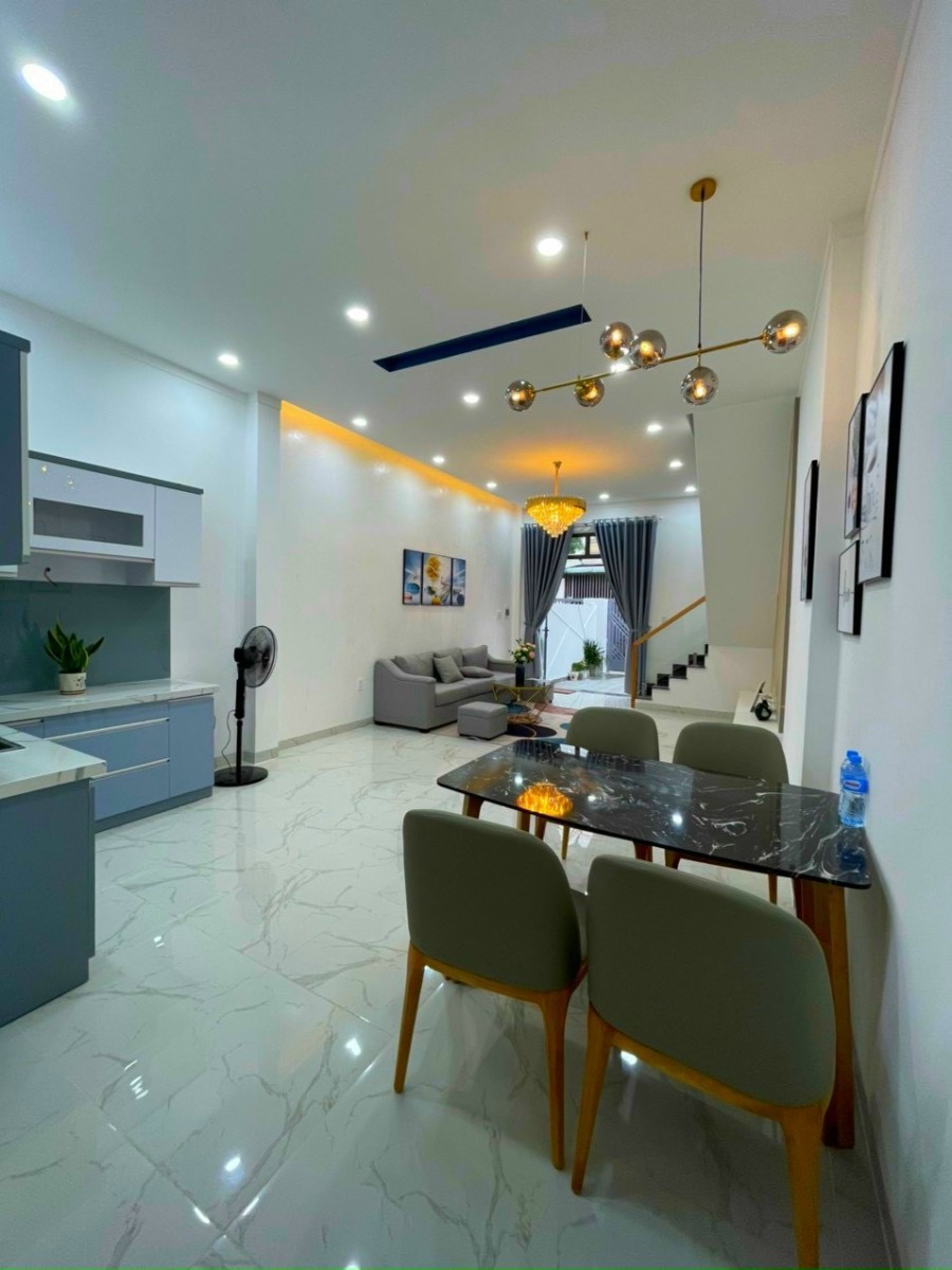 Mặt tiền hẻm 242 Nguyễn Đức Thuận giá bán 3,650 tỷ hướng tốt, gió vào mát mẻ, khu dân cư