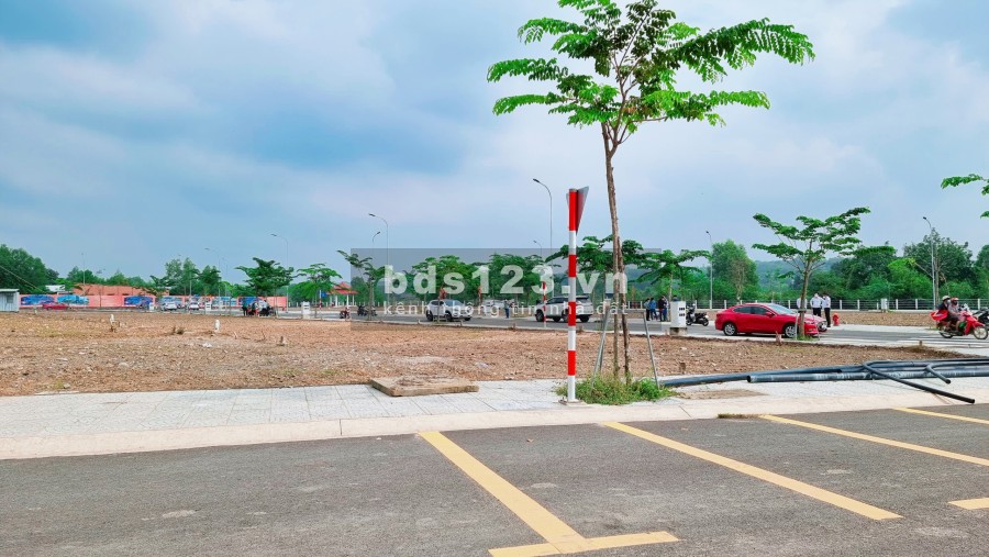 Chỉ 669 triệu (70%), sở hữu đất nền sổ sẵn trung tâm Thị Xã Tân Uyên vị trí đắc địa, khu dân cư