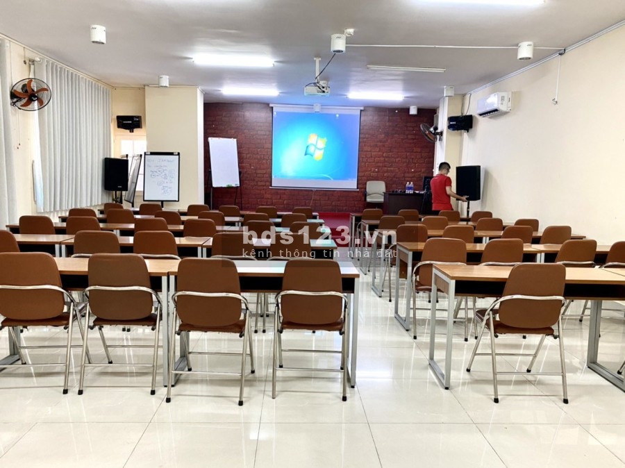 Cho thuê phòng học, phòng họp đầy đủ công năng, giá tốt, khu dân cư hiện hữu, hàng xóm văn minh