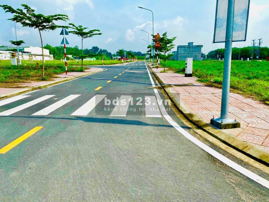 Đất sổ hồng riêng mặt tiền Quốc Lộ 13, thổ cư 100% ngay trung tâm hành chính Bàu Bàng