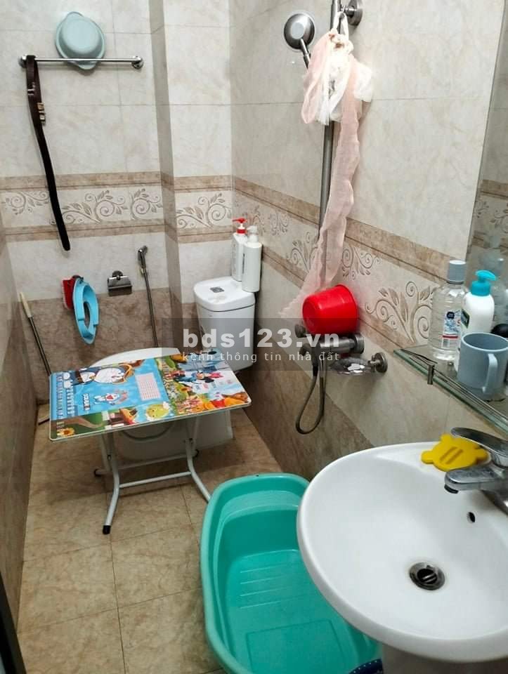 Vợ chồng trẻ chuyển công tác cần bán gấp, Nhà đẹp & rẻ nhất khu Dương Nội