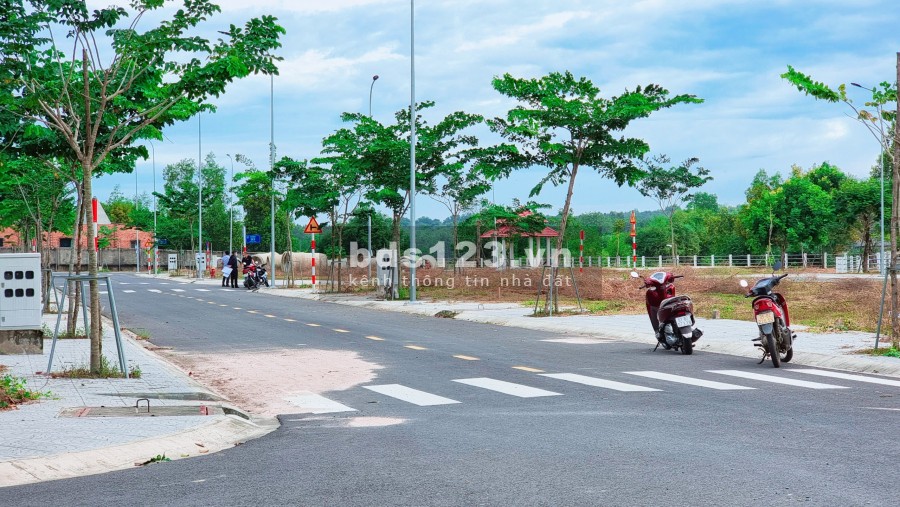 Chỉ 669 triệu (70%), sở hữu đất nền sổ sẵn trung tâm Thị Xã Tân Uyên vị trí đắc địa, khu dân cư