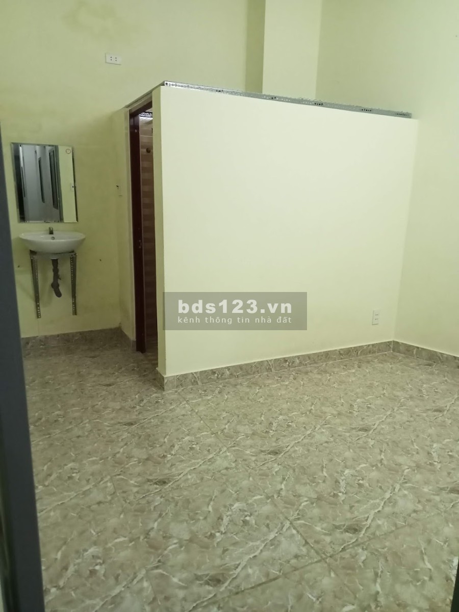 Chủ cần cho thuê phòng lớn giá rẻ đầy đủ tiện ích, giá từ 3 triệu/tháng, hẻm 117/28 Điện Biên Phủ
