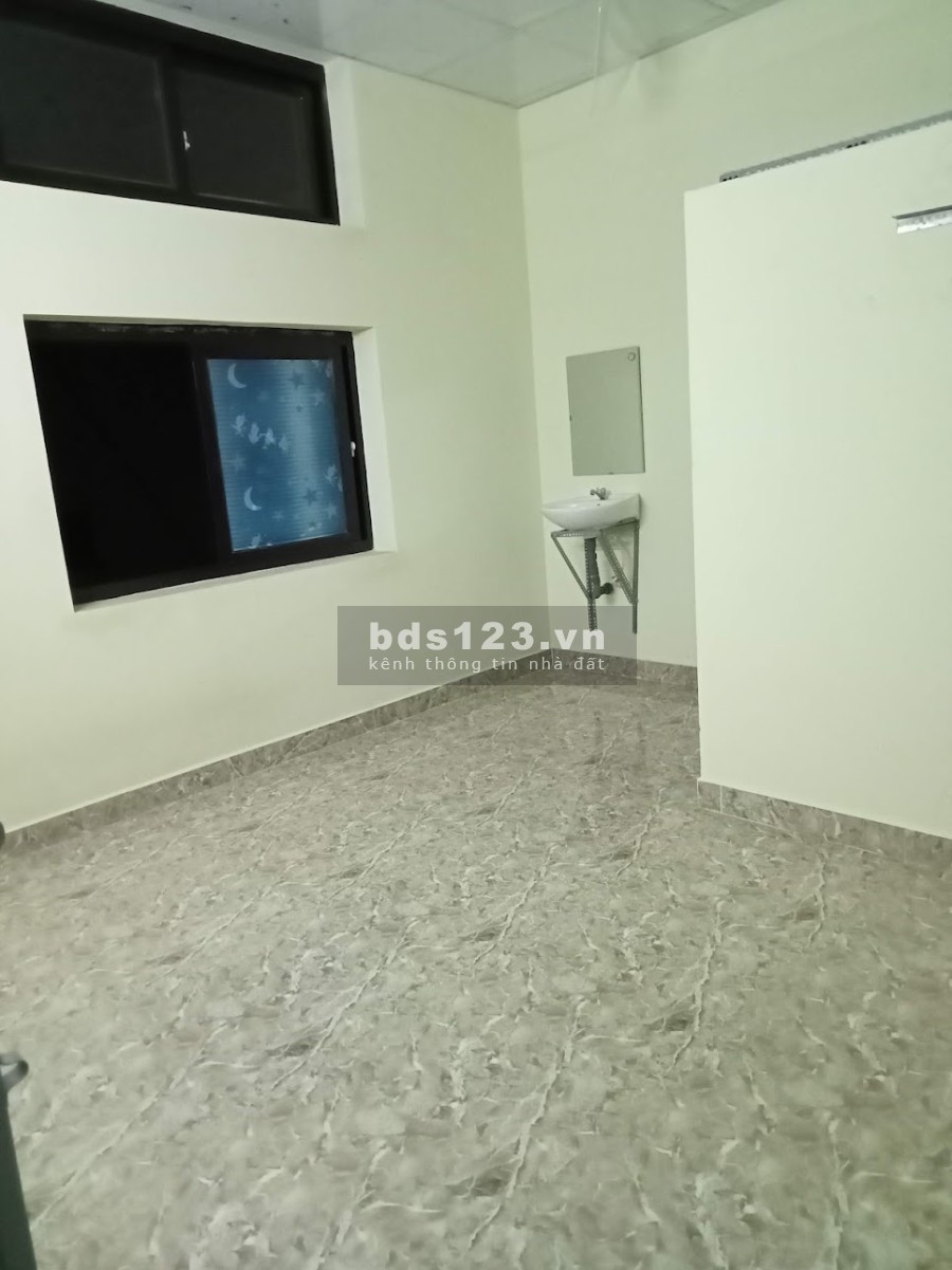 Chủ cần cho thuê phòng lớn giá rẻ đầy đủ tiện ích, giá từ 3 triệu/tháng, hẻm 117/28 Điện Biên Phủ