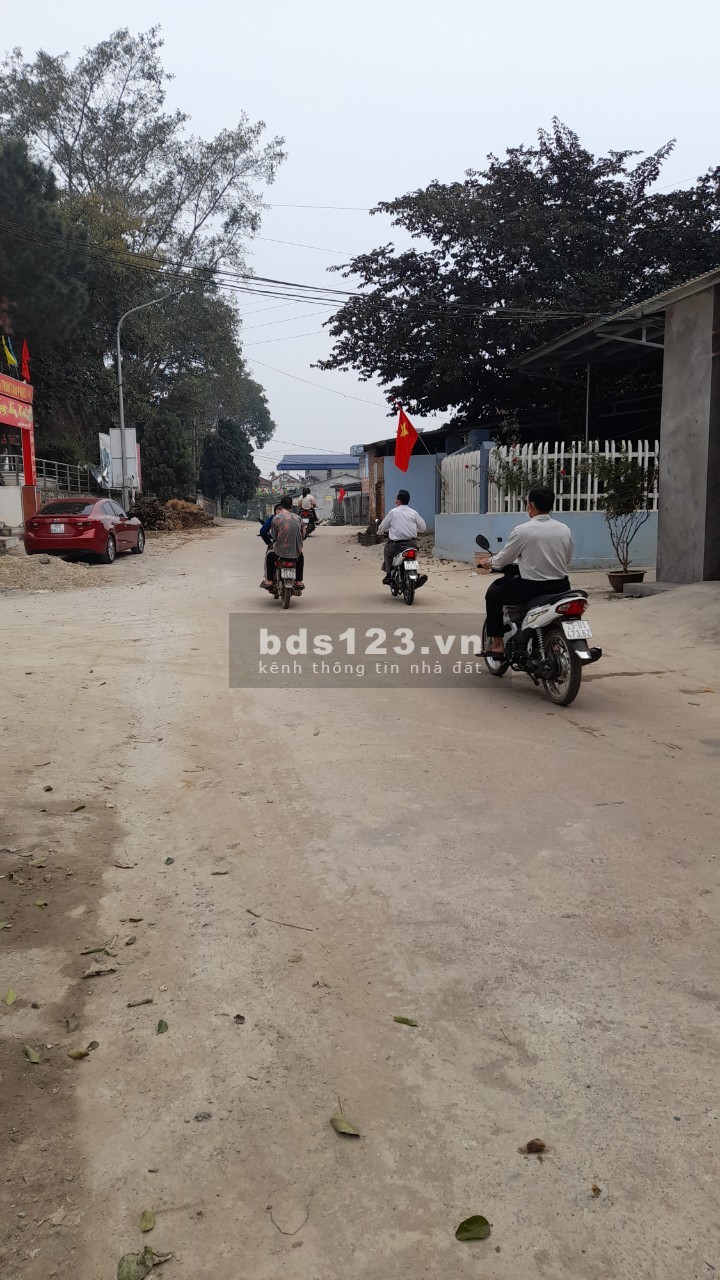 Bán đất đường Quốc Lộ 21A, Thị Xã Sơn Tây, TP. Hà Nội liên hệ 0982223337, giá tốt