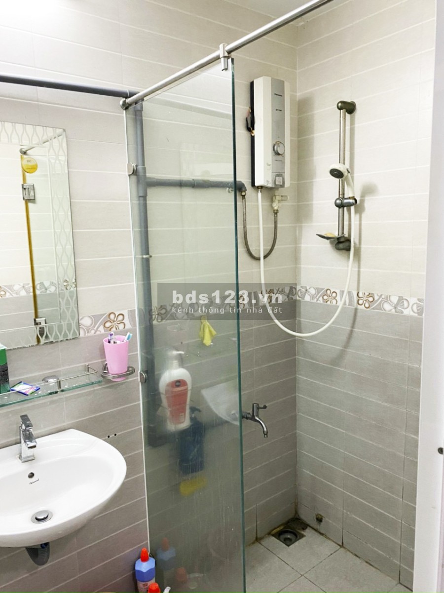 Bán nhà mặt tiền hẻm xe hơi số 2 đường 79, phường Tân Quy , Quận 7 sổ hồng đầy đủ