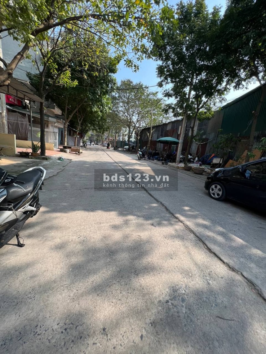 Bán nhà Phúc Xá, mặt tiền to, diện tích sử dụng 34m2 giá bán 3.6 tỉ thương lượng