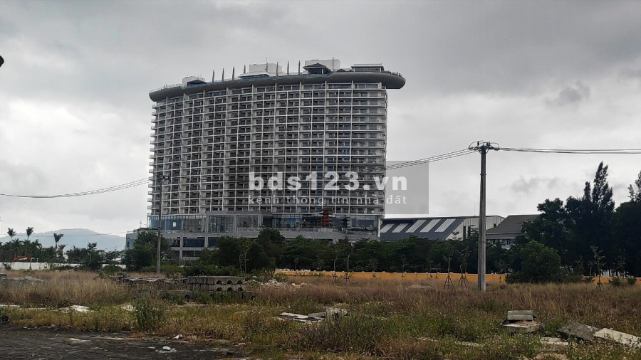 Bán Đất biển Nguyễn Tất Thành, diện tích 100m2, đường 7.5m, khu du lịch Xuân Thiều