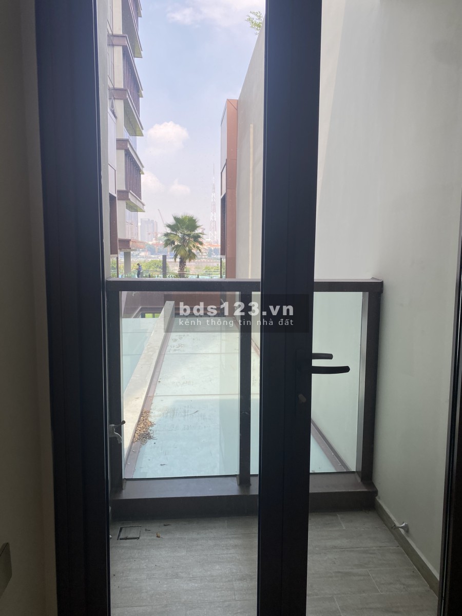 Bán 2PN 100m2 tặng sân vườn 100m2 bản giới hạn tại The Metropole liên hệ em Ngân IconP 0981.799.185