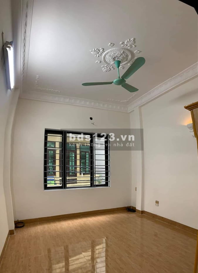 Chính chủ bàn nhà Minh Khai, Quận Hai Bà Trưng kinh doanh ngõ 2 ô tô dt 45m2, giá 1.45 tỷ