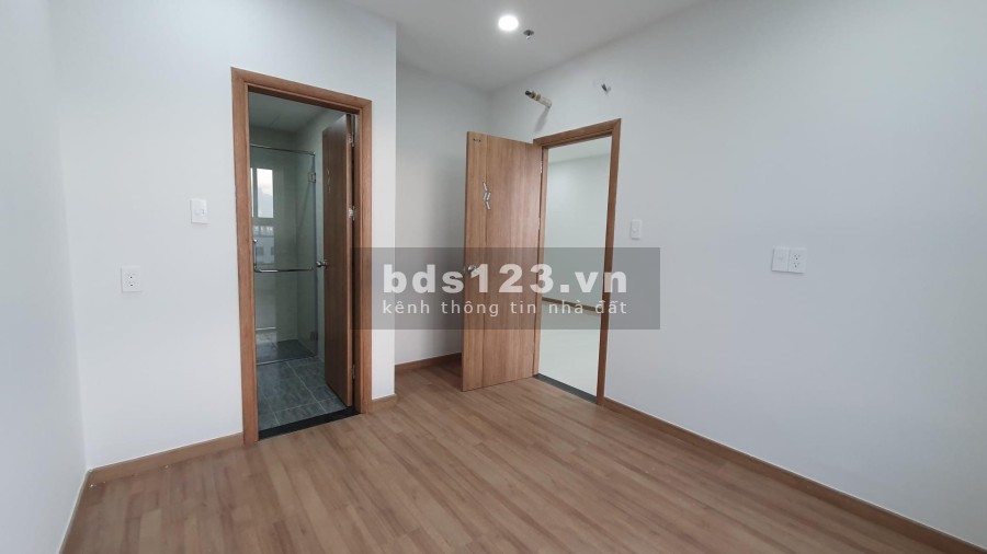 Bán căn 2 phòng ngủ Bcons Suối Tiên giá rẻ hướng Đông Bắc nhà mới đã có sổ