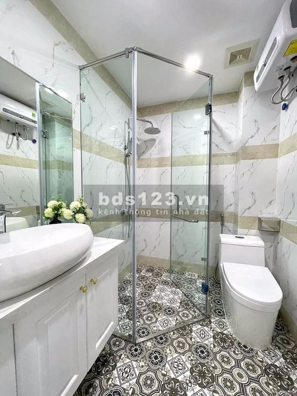 Bán Nhà Tân Bình, hẻm xe hơi 5 Tầng diện tích sử dụng 60m2, giá bán chỉ 8,05 tỷ