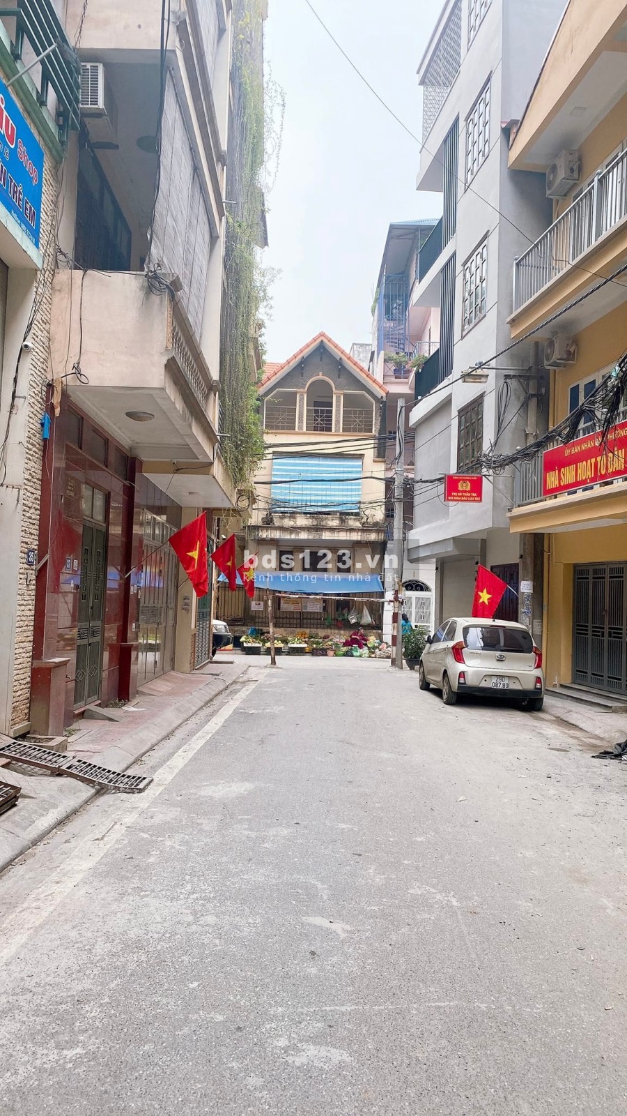Bán nhà mặt ngõ 172 Lạc Long Quân, 2 mặt tiền, ô tô tránh, 50m2, nhỉnh 11 tỷ