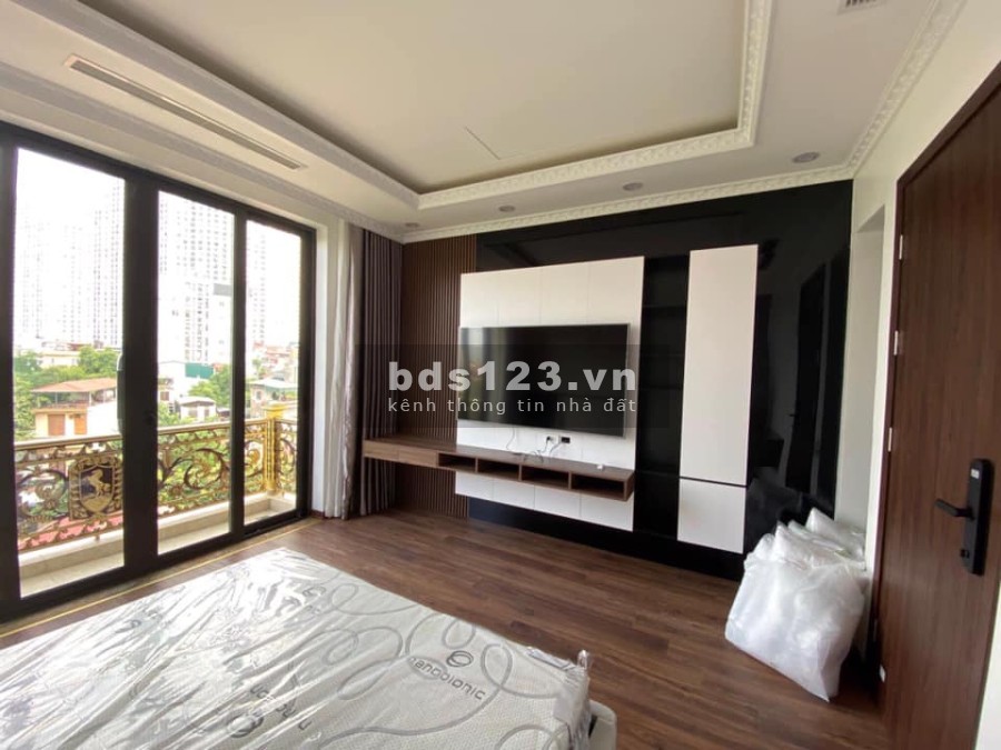 Bán nhà hiếm khu vực Ngọc Thuỵ Quận Long Biên dt 45m2 ngõ ô tô giá chỉ hơn 4 tỷ