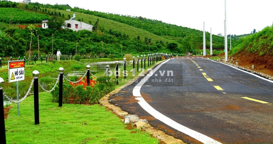 Đất nền trung tâm thành phố Bảo Lộc, sổ đỏ trao tay, công chứng ngay, tiện ích đầy đủ