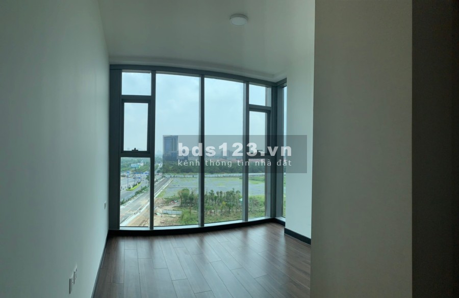 Cho thuê 2pn 94 m2 tại Empire City giá chỉ 18,5 triệu/ tháng liên hệ Ngân Iconp 0981.799.185