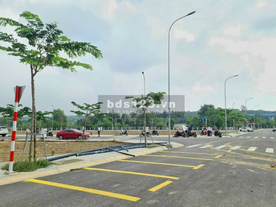 Siêu đất nền khu vực Nam Tân Uyên giao thương vàng trong khu cự, pháp lý chính chủ