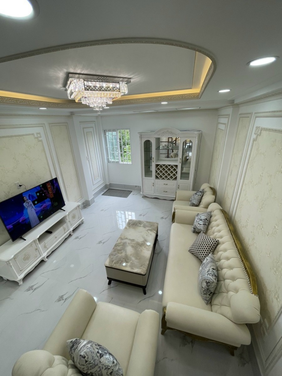 Cân bán gấp căn nhà như hình, sổ riêng bao công chứng sang tên, liên hệ 0949101924