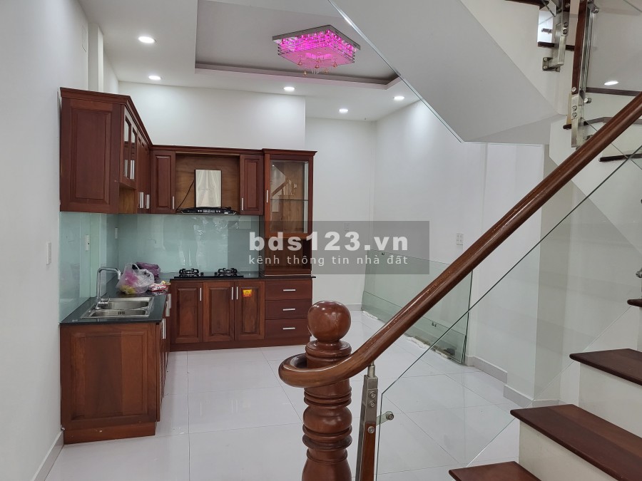 Nhà mặt tiền cho thuê nguyên căn, đẹp mới xinh tiện kinh doanh, đường rộng trung tâm Q. BÌNH THẠNH