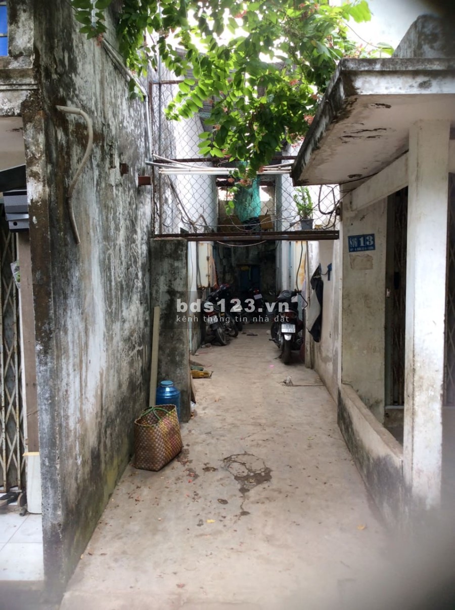 Cần bán dãy phòng trọ 10 phòng ở quốc lộ 1A sổ hồng chính chủ, pháp lý đầy đủ, sổ sẵn